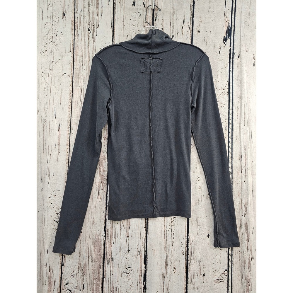 Free People We The Free Top Womens Medium Charcoal Grey Solid Exposed Seam Mock - Picture 2 of 5